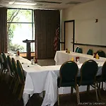 Clarion Hotel&Suites University-Shippensburg 