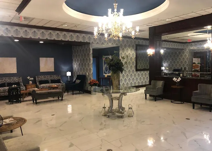 Clarion Hotel & Suites University-Shippensburg