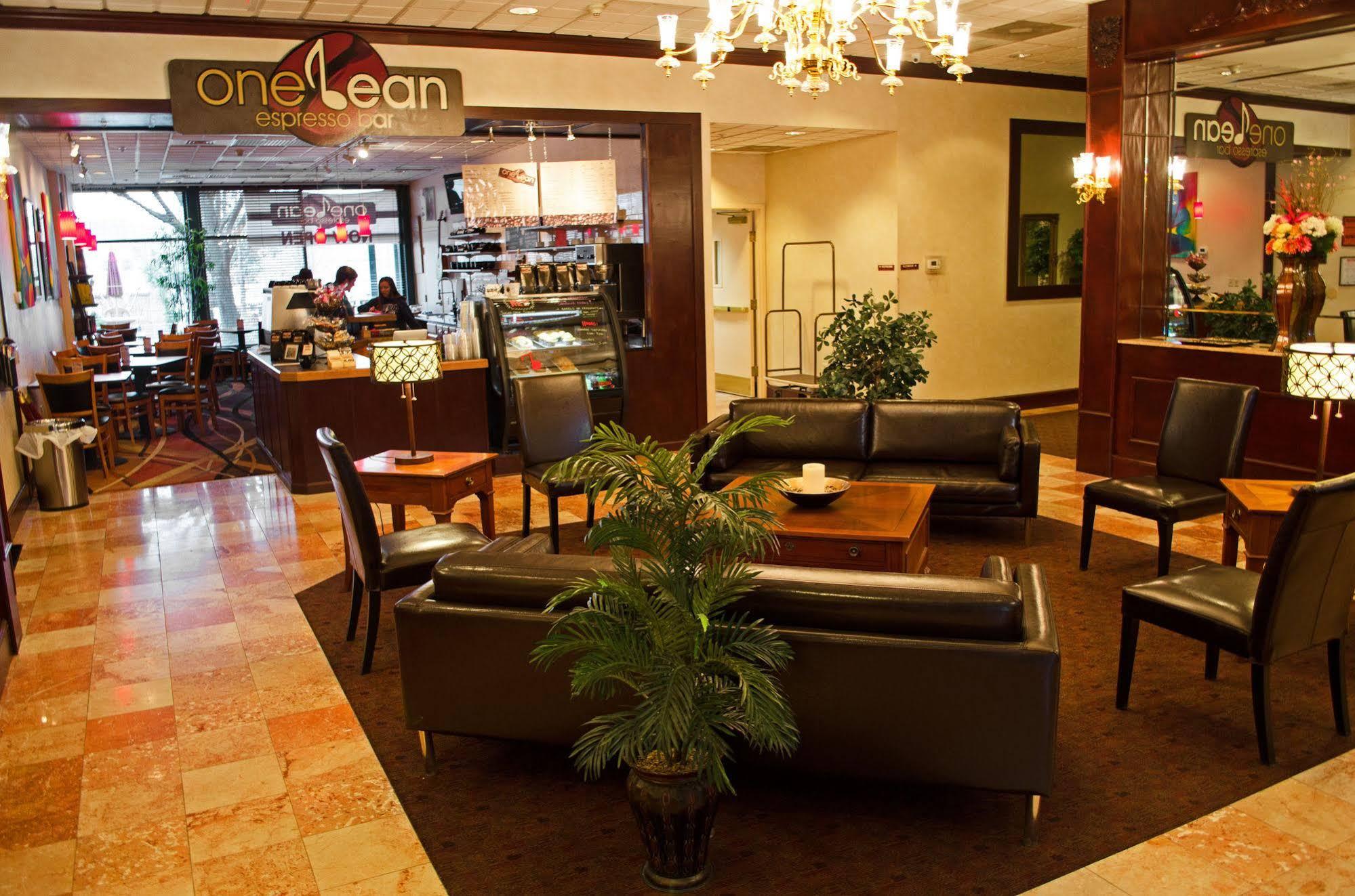 Hotel Clarion & University-shippensburg 3*