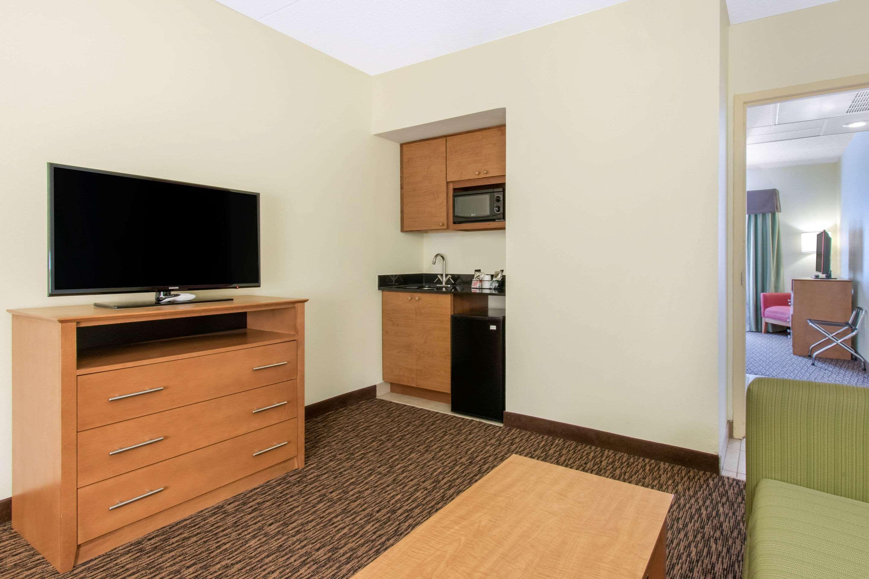 Hotel Clarion & University-shippensburg 3*