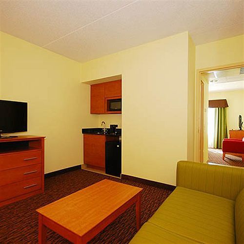Hotel Clarion & University-shippensburg 3*
